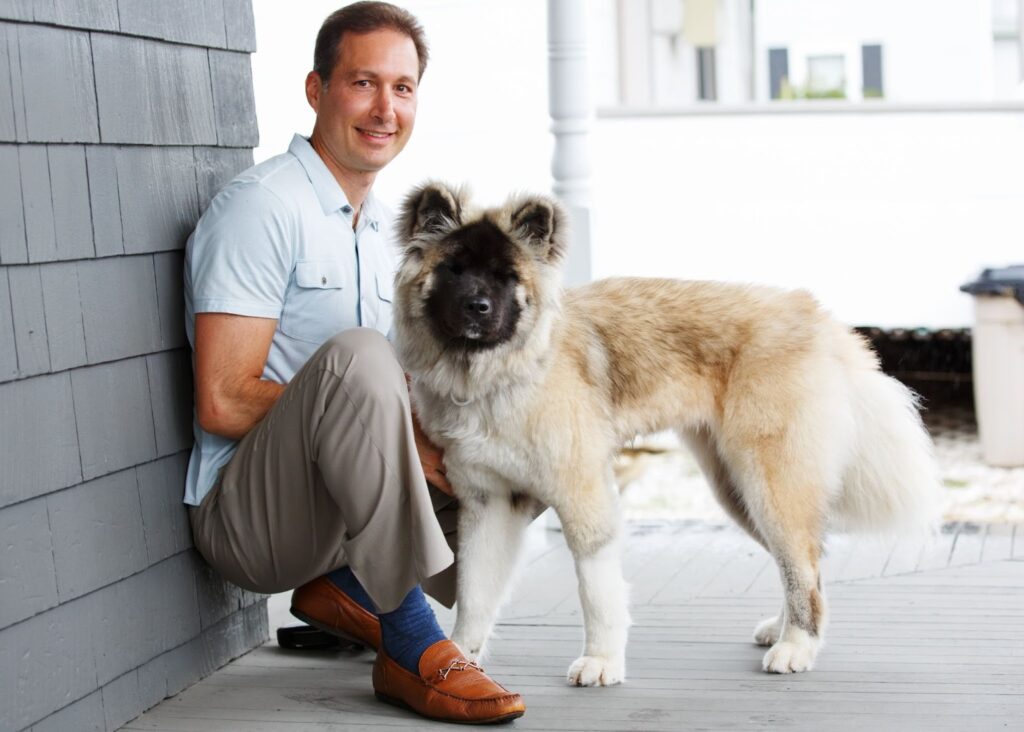 Dr. Marc Schwartz, ready to help you with your chiropractic treatment.